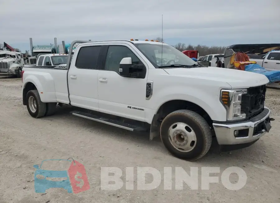 1FT8W3CT8JEB96332 Photo# 4