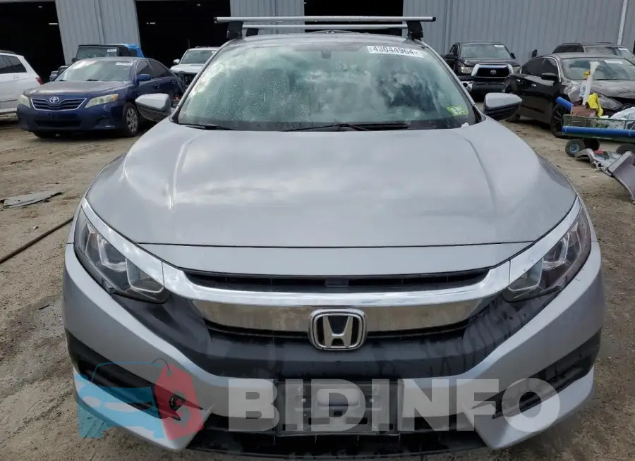 19XFC2F57HE230041 Photo# 5