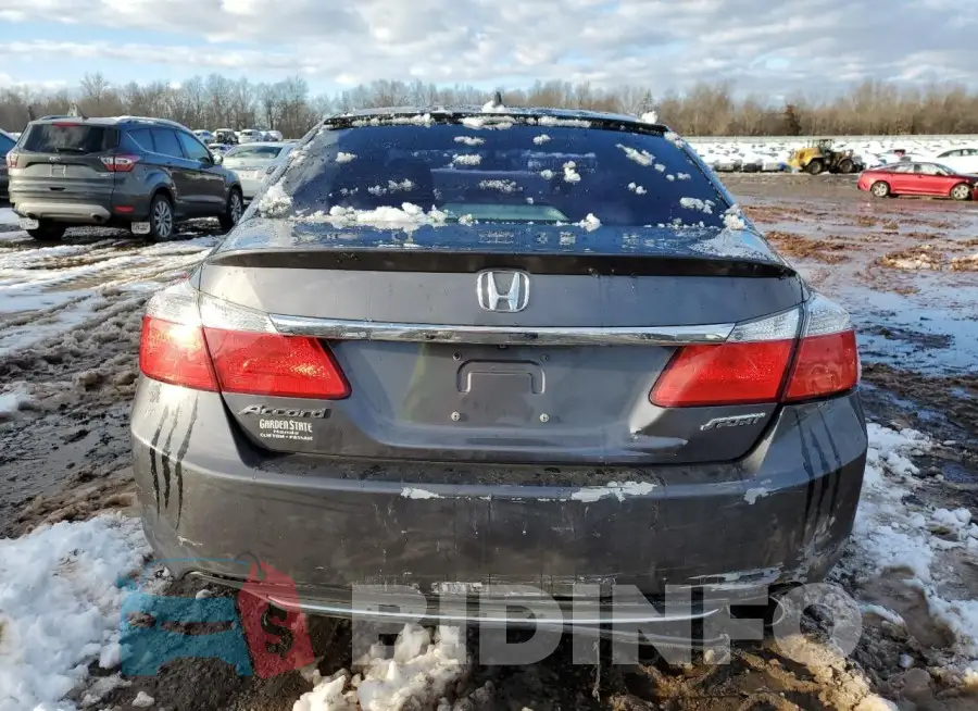 1HGCR2F37FA132208 Photo# 6
