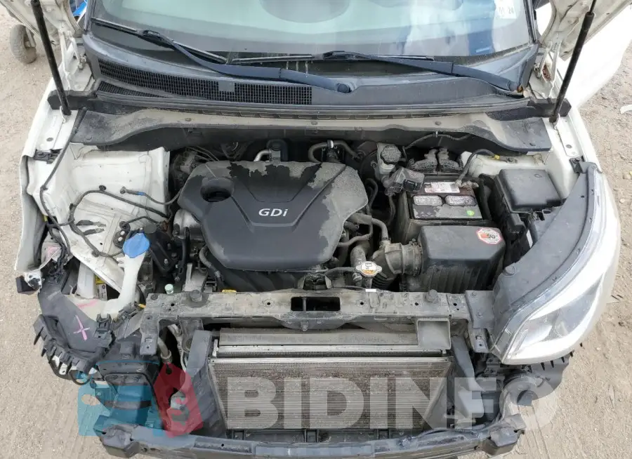 KNDJN2A22G7402640 Photo# 11