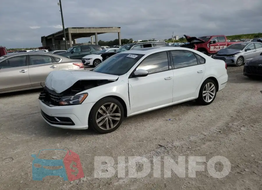 1VWLA7A35KC001462 Photo# 1