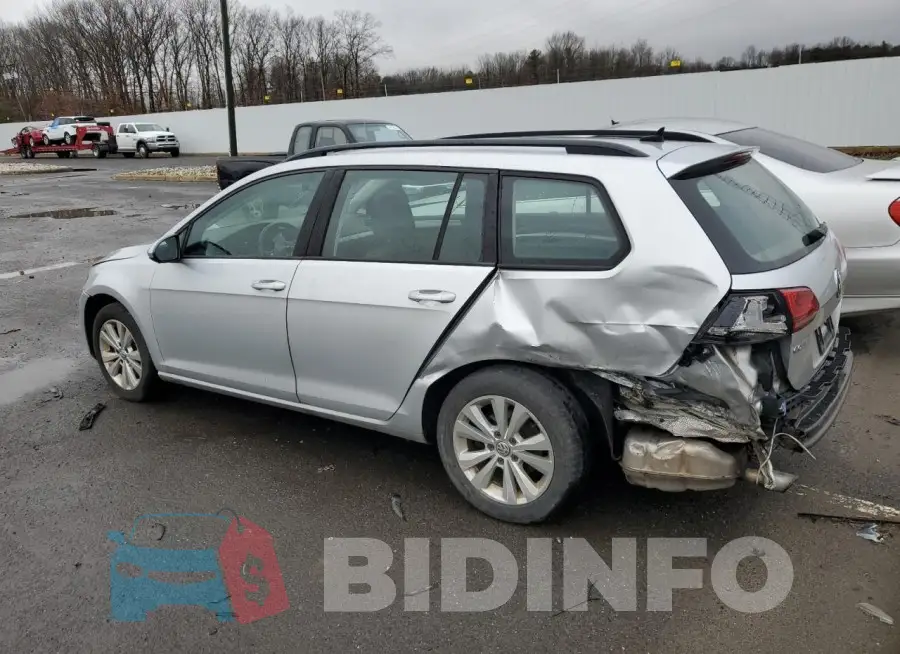 3VW017AU4HM510607 Photo# 2