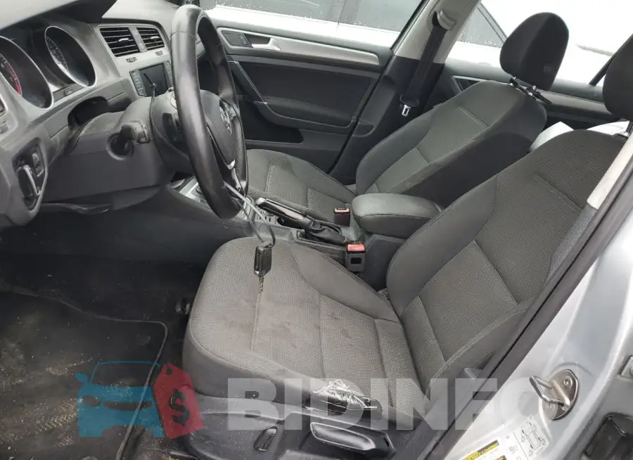 3VW017AU4HM510607 Photo# 7