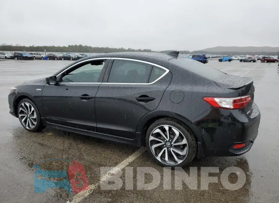 19UDE2F84JA000785 Photo# 2