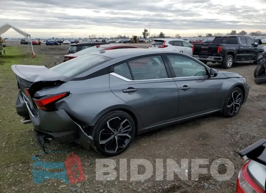 1N4BL4CV5PN348183 Photo# 3