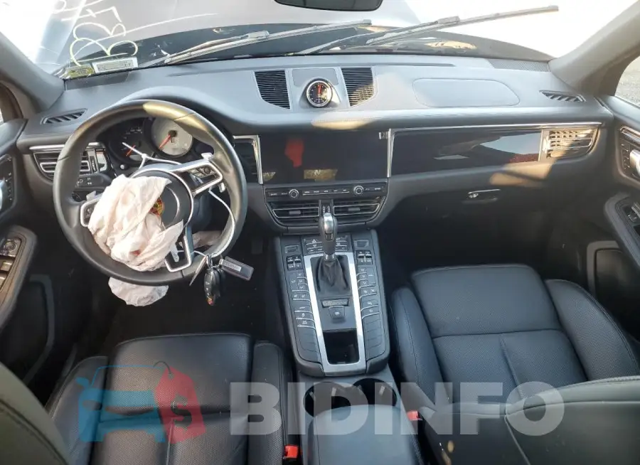 WP1AB2A57MLB37606 Photo# 8