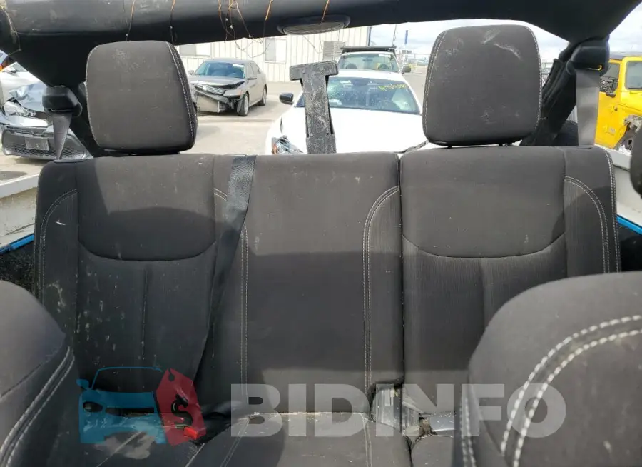 1C4BJWFG7HL593914 Photo# 10