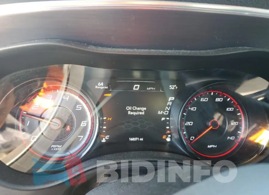 2C3CDXHG1GH281733 Photo# 9