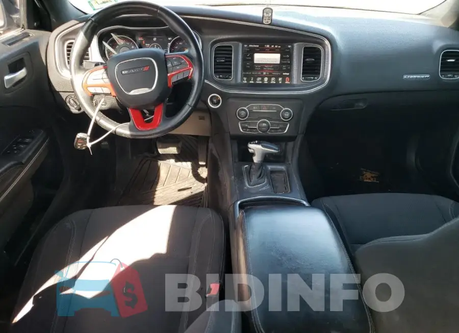 2C3CDXJG6GH160769 Photo# 8