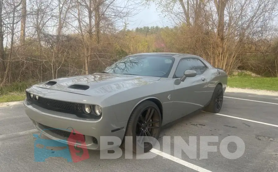 2C3CDZC96KH582835 Photo# 2