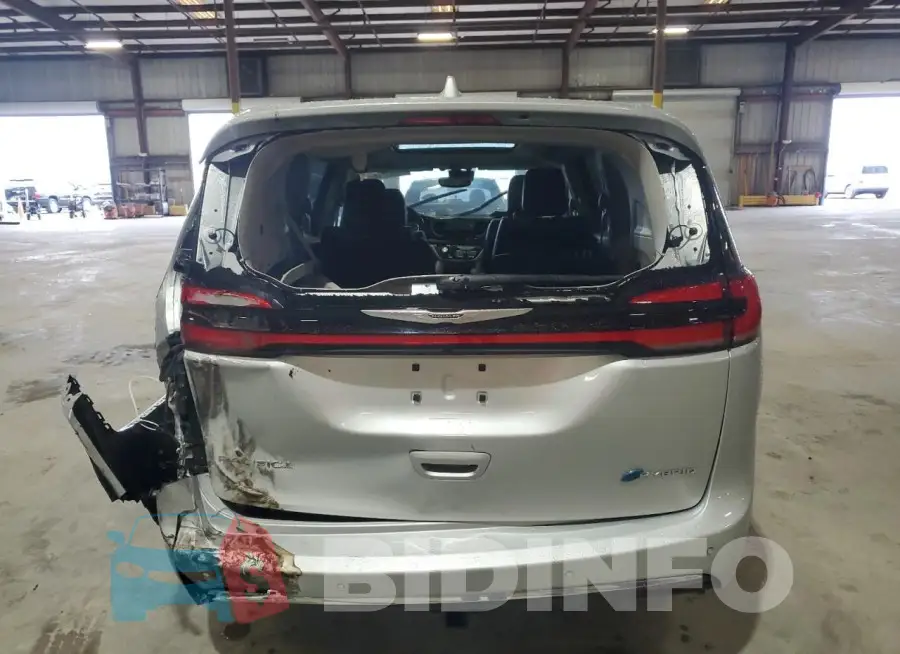 2C4RC1S75NR201467 Photo# 6