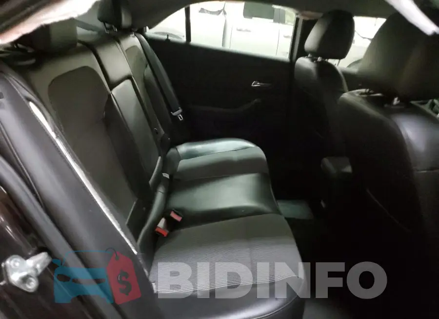 1G11D5SL7FF183697 Photo# 10