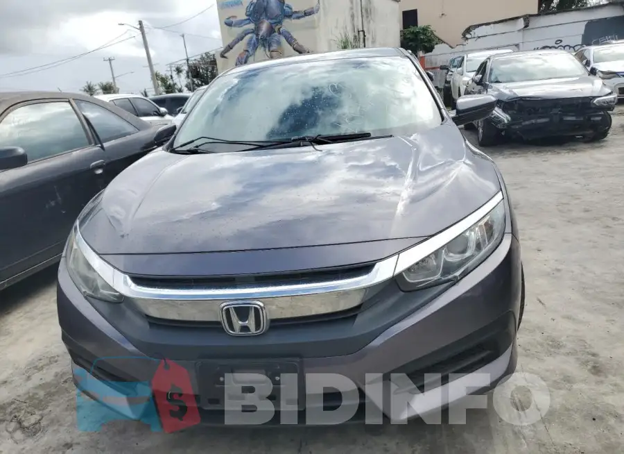 19XFC2F50GE246712 Photo# 5