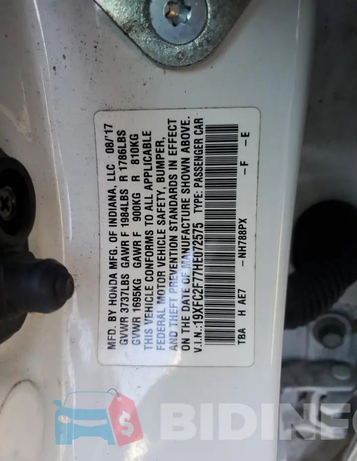 19XFC2F77HE072575 Photo# 12