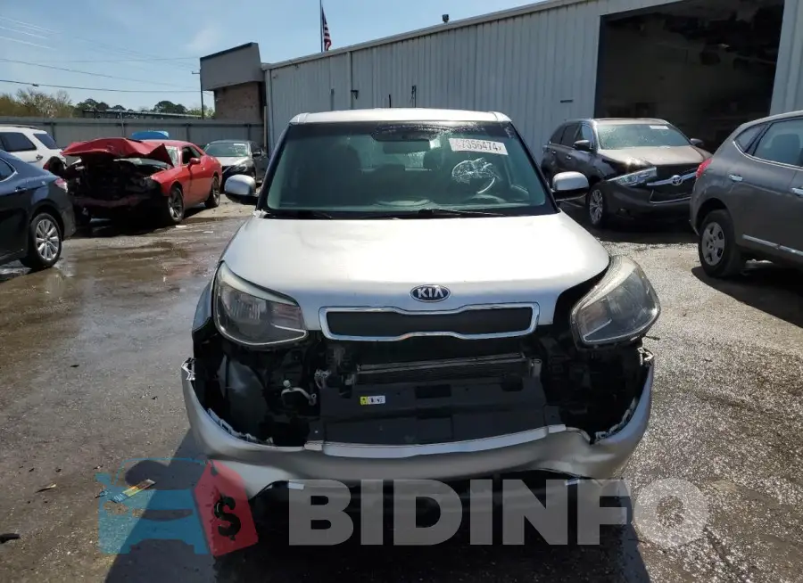KNDJN2A29F7752751 Photo# 5