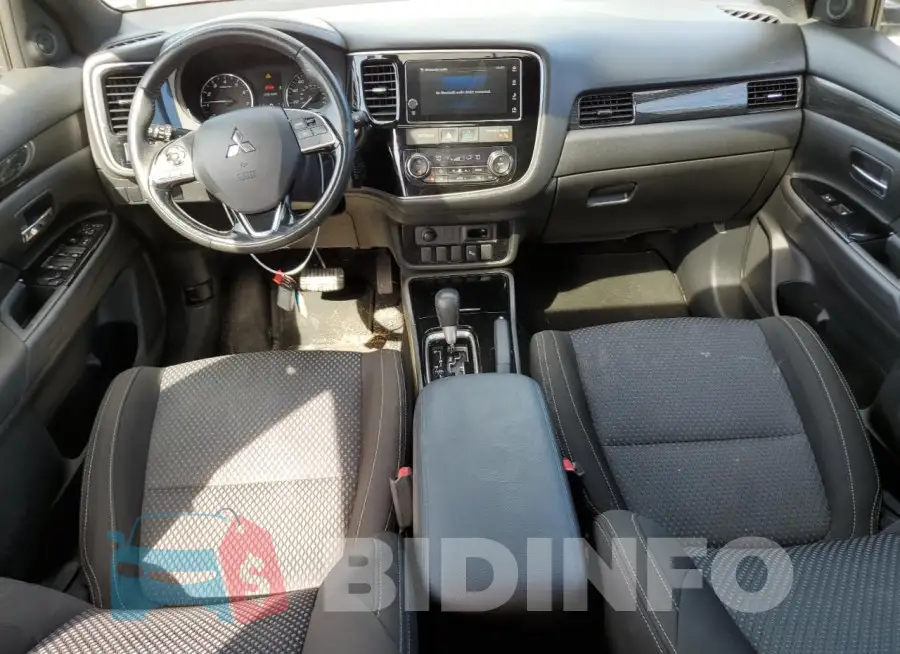JA4AD3A34JZ051091 Photo# 8