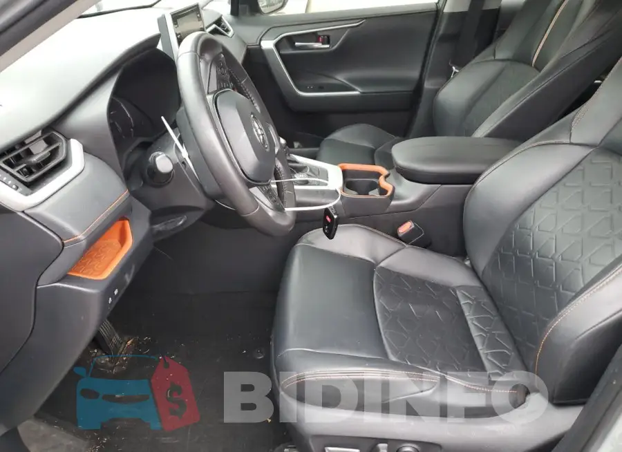 2T3J1RFV6LC106060 Photo# 7