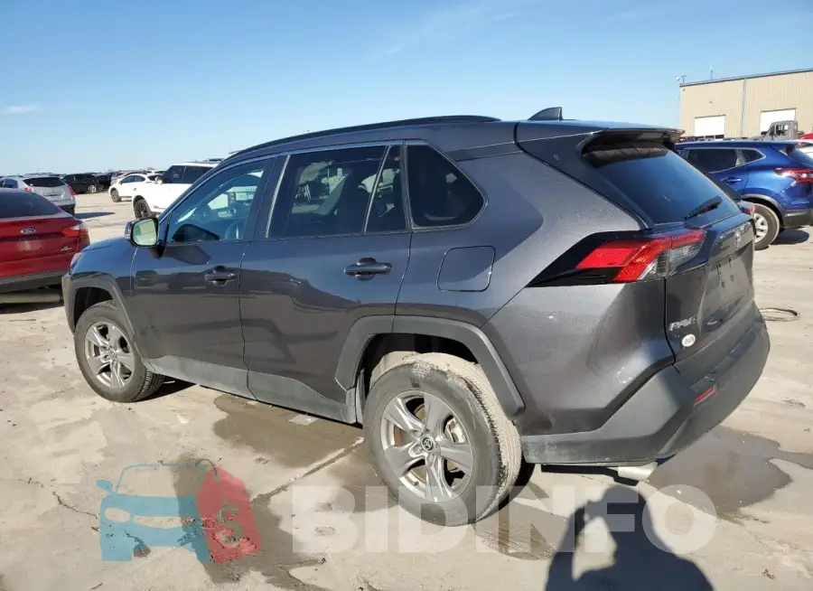 2T3P1RFV8NC308573 Photo# 2