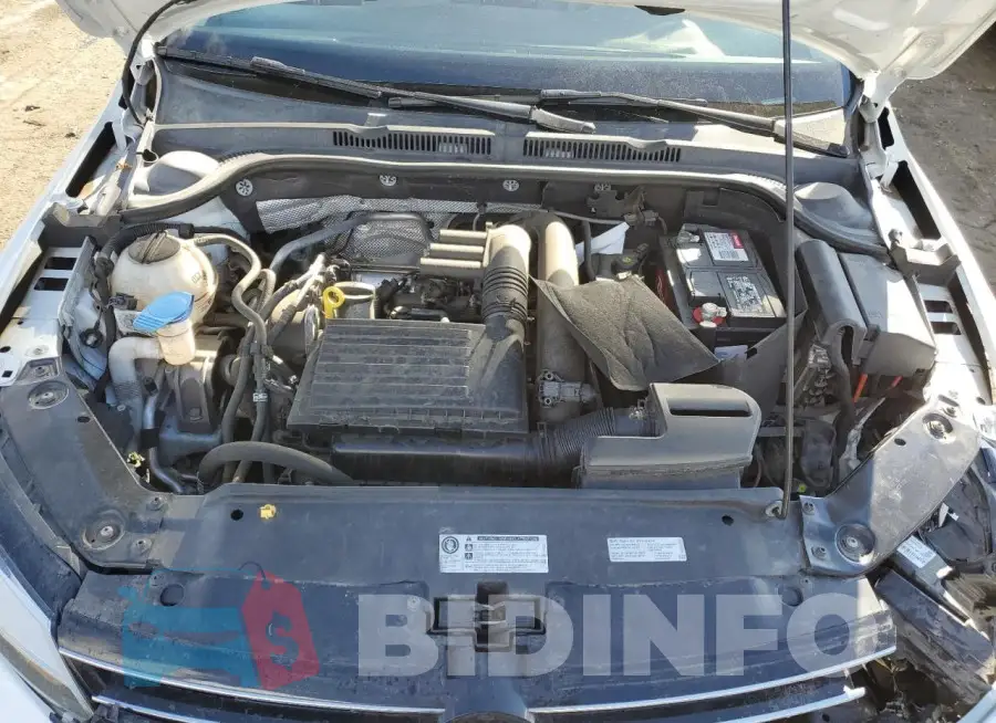 3VW2B7AJ4HM210898 Photo# 11