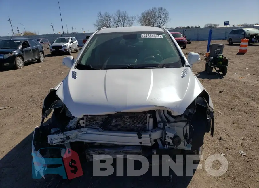 KL4CJCSB5FB033187 Photo# 5