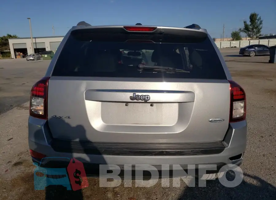 1C4NJDEB2GD663884 Photo# 6