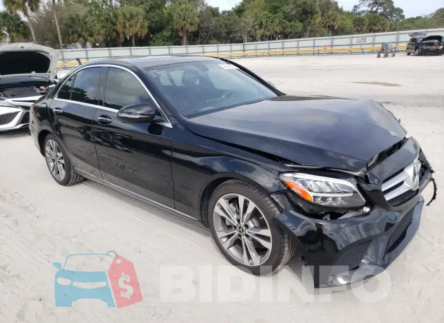 55SWF8DB1KU305674 Photo# 4
