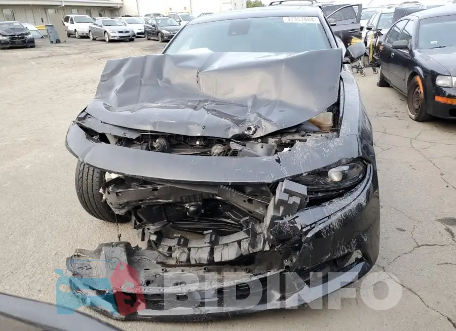 2C3CDXCT3FH731806 Photo# 5