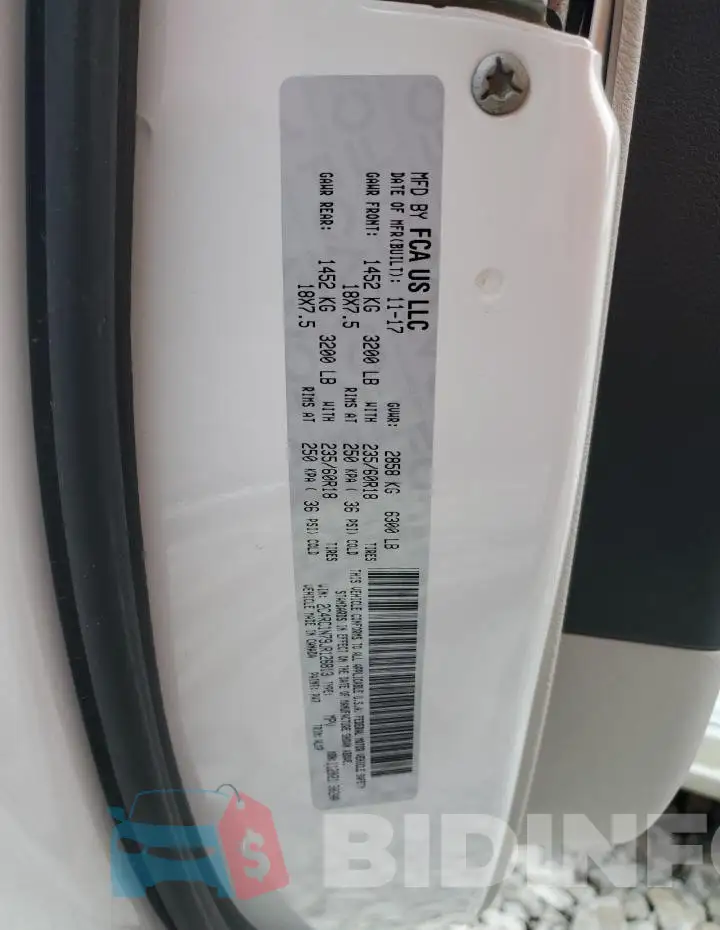 2C4RC1N79JR126813 Photo# 13