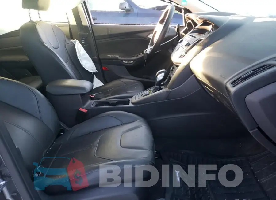 1FADP3F24FL239586 Photo# 5