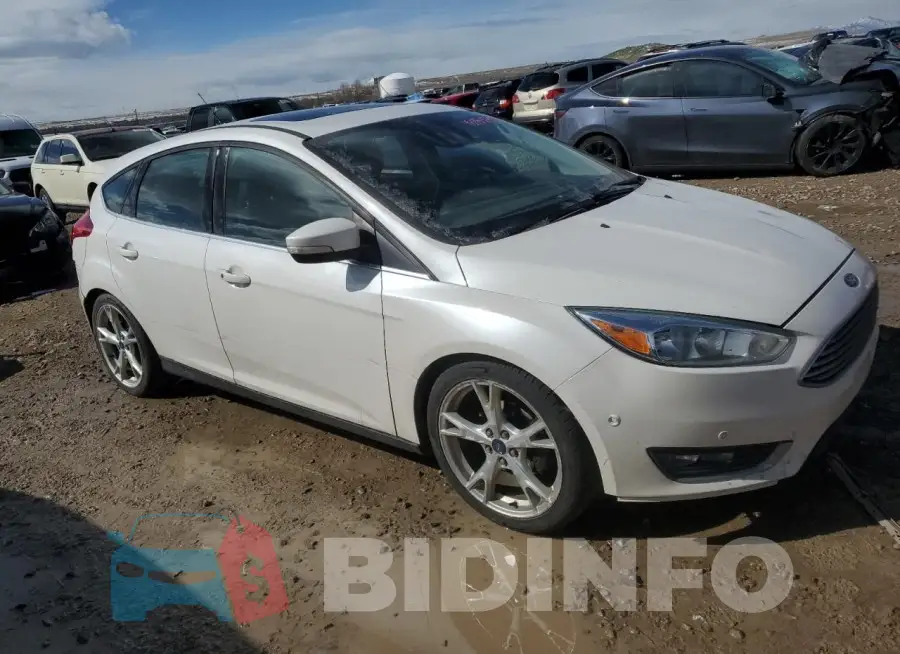 1FADP3N27FL249031 Photo# 4