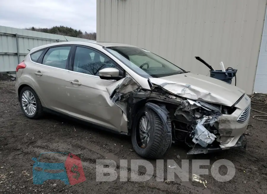 1FADP3N27JL247191 Photo# 4