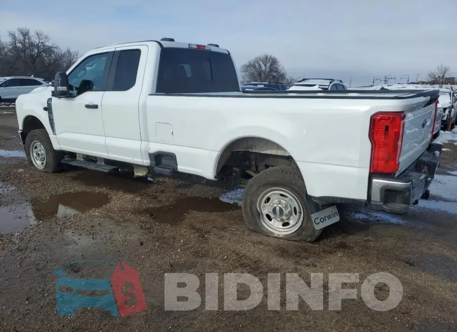 1FT7X2BA0PED91630 Photo# 2
