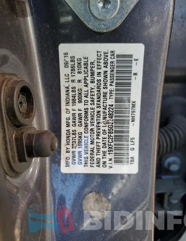 19XFC2F85GE248224 Photo# 12