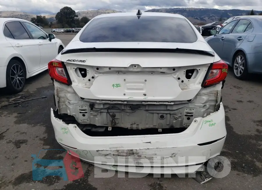 1HGCV3F13KA003716 Photo# 6
