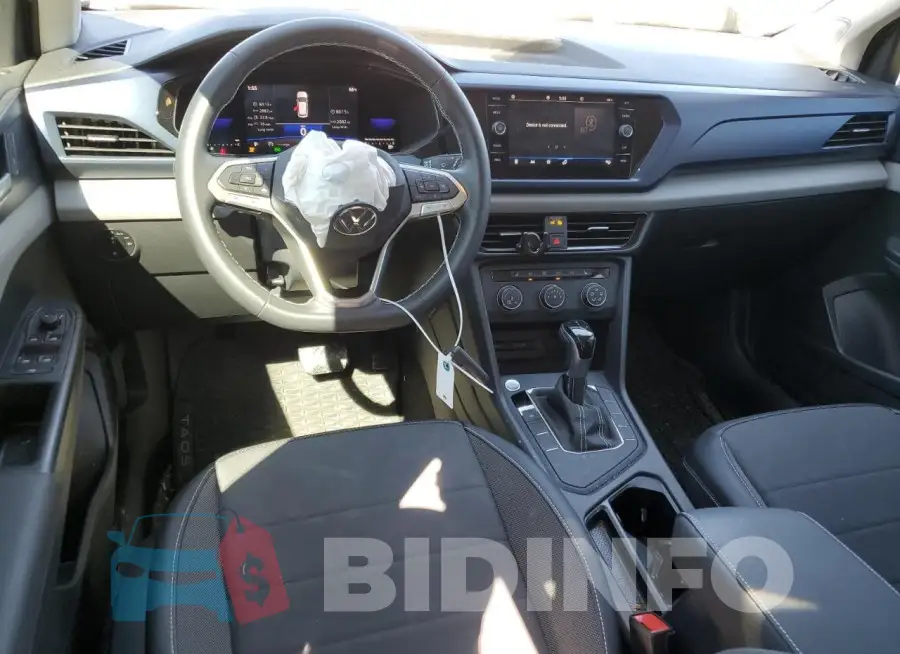 3VVRX7B29NM098901 Photo# 8