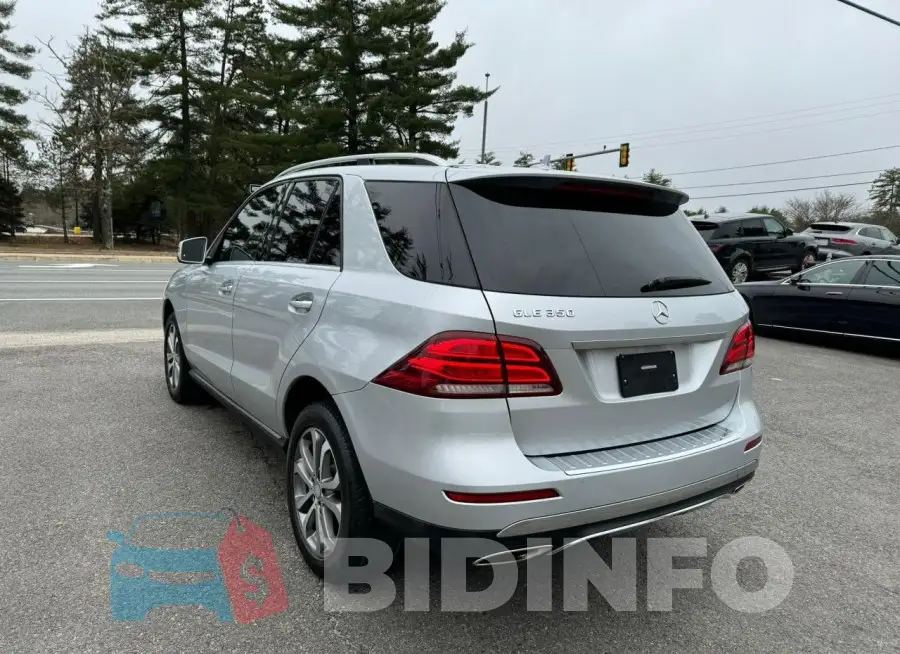 4JGDA5JB1GA708821 Photo# 4