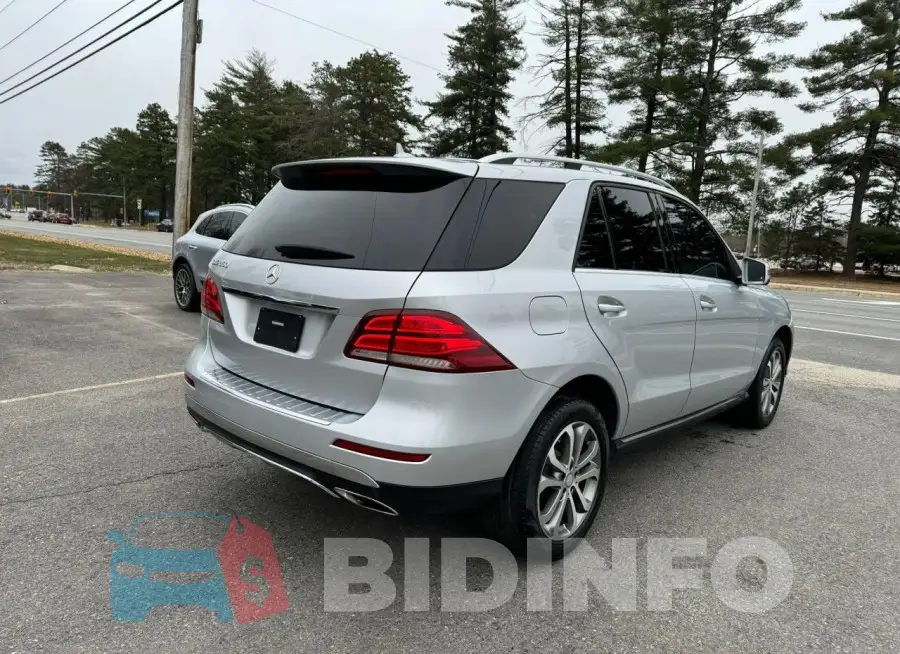 4JGDA5JB1GA708821 Photo# 3