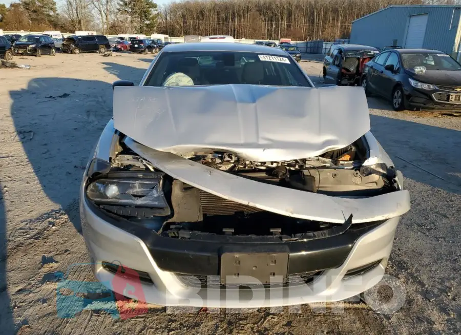 2C3CDXBG1KH663794 Photo# 5