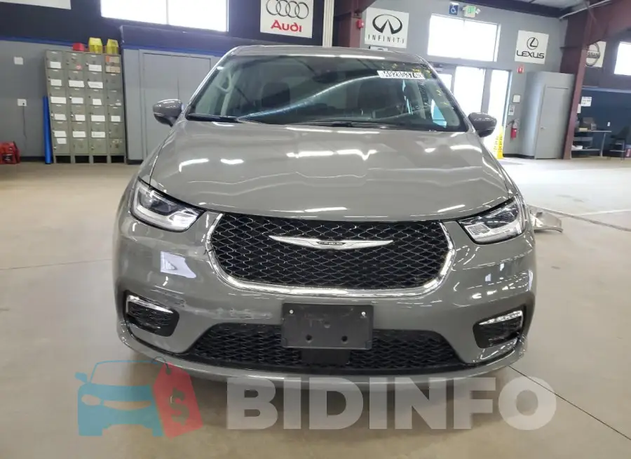 2C4RC1L71PR541250 Photo# 5