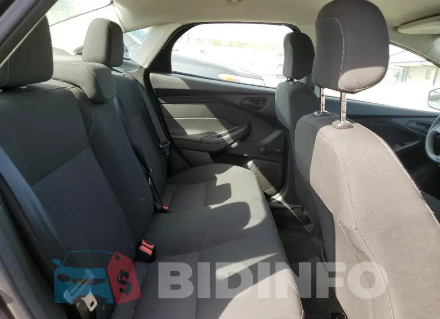 1FADP3E23GL331534 Photo# 10