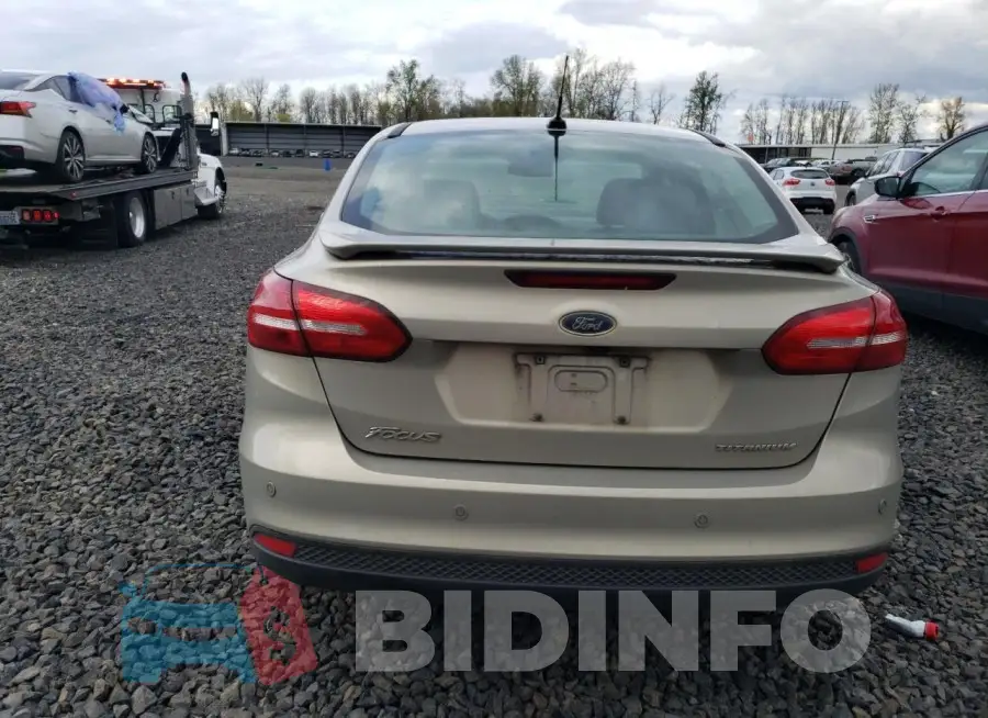 1FADP3J29GL225885 Photo# 6