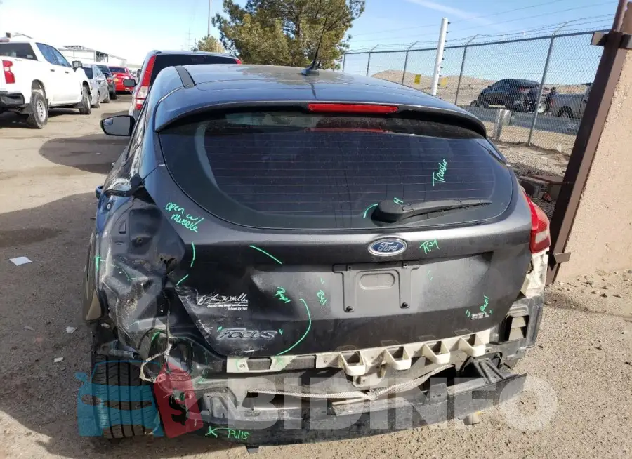 1FADP3M27JL211227 Photo# 6