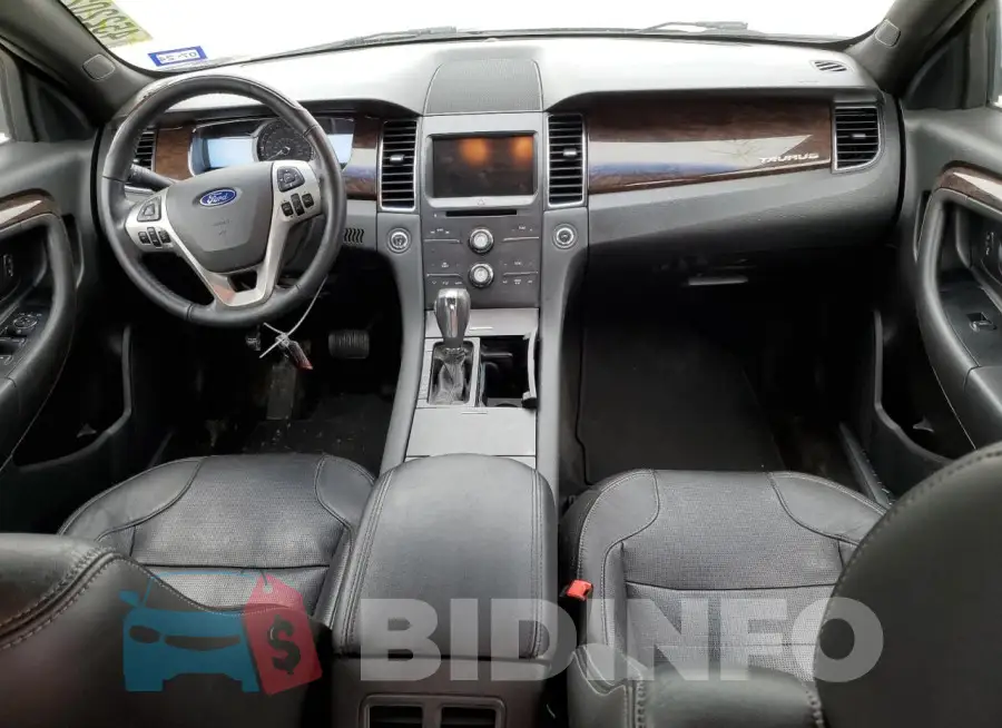 1FAHP2F82FG108746 Photo# 8