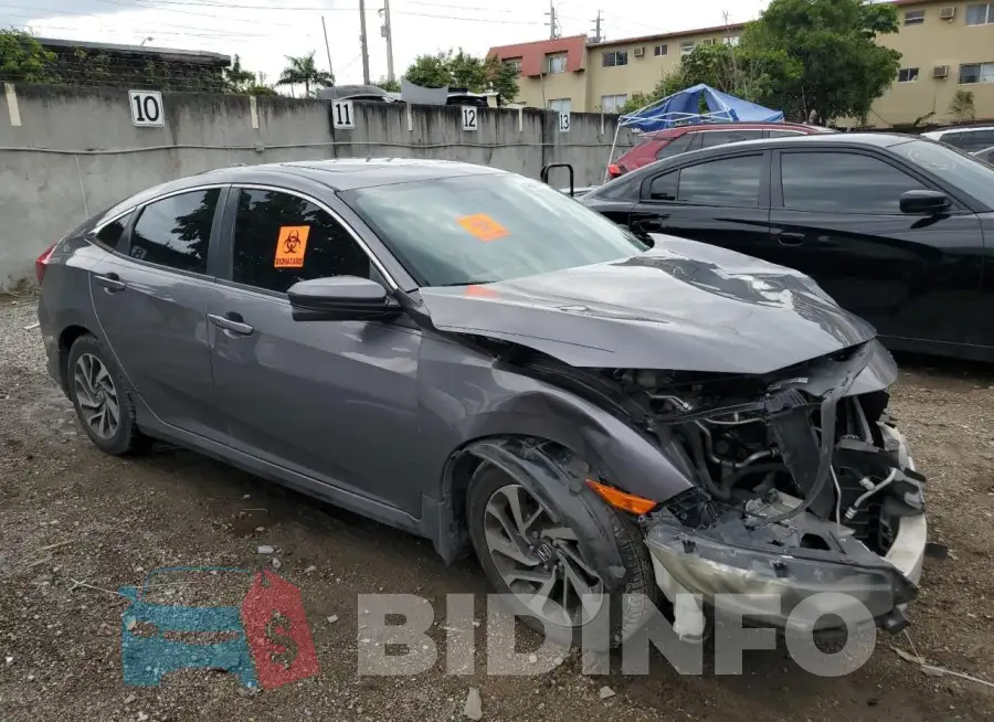 19XFC2F7XHE030952 Photo# 4