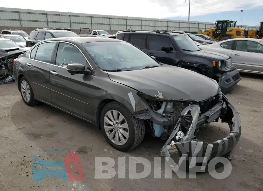 1HGCR2F70FA051523 Photo# 4