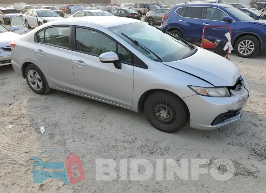 2HGFB2F58FH550149 Photo# 4