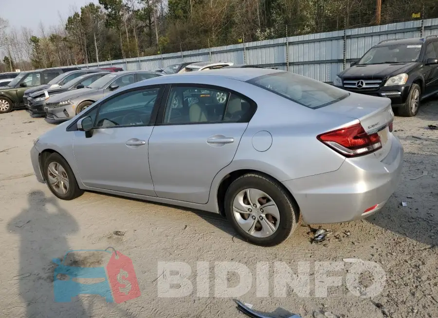 2HGFB2F58FH550149 Photo# 2
