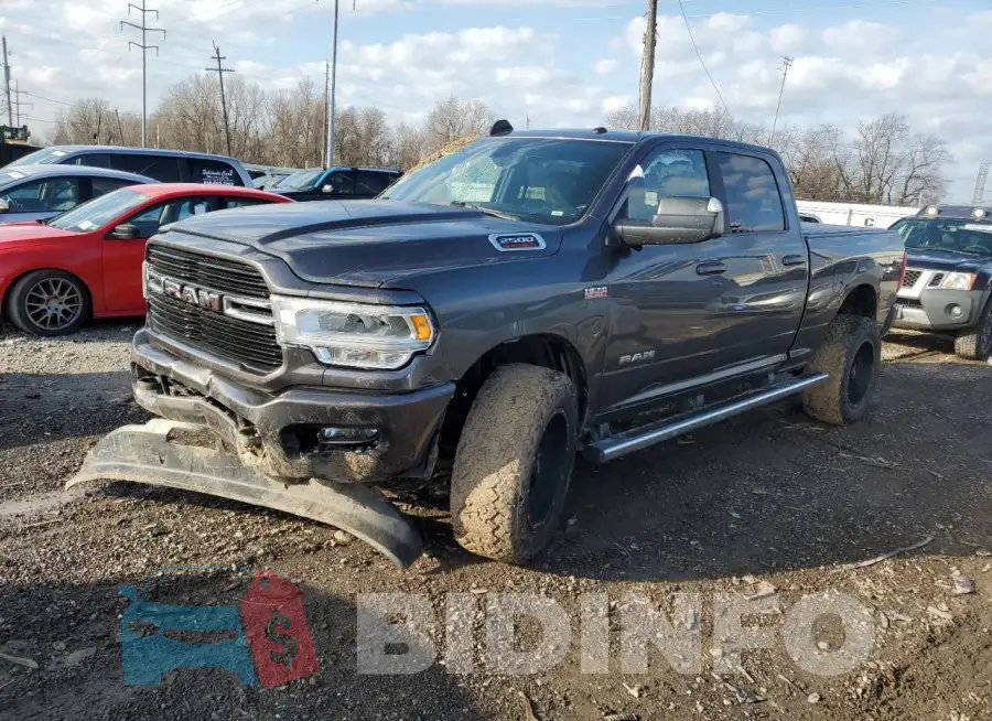3C6UR5DJ1KG512492 Photo# 1
