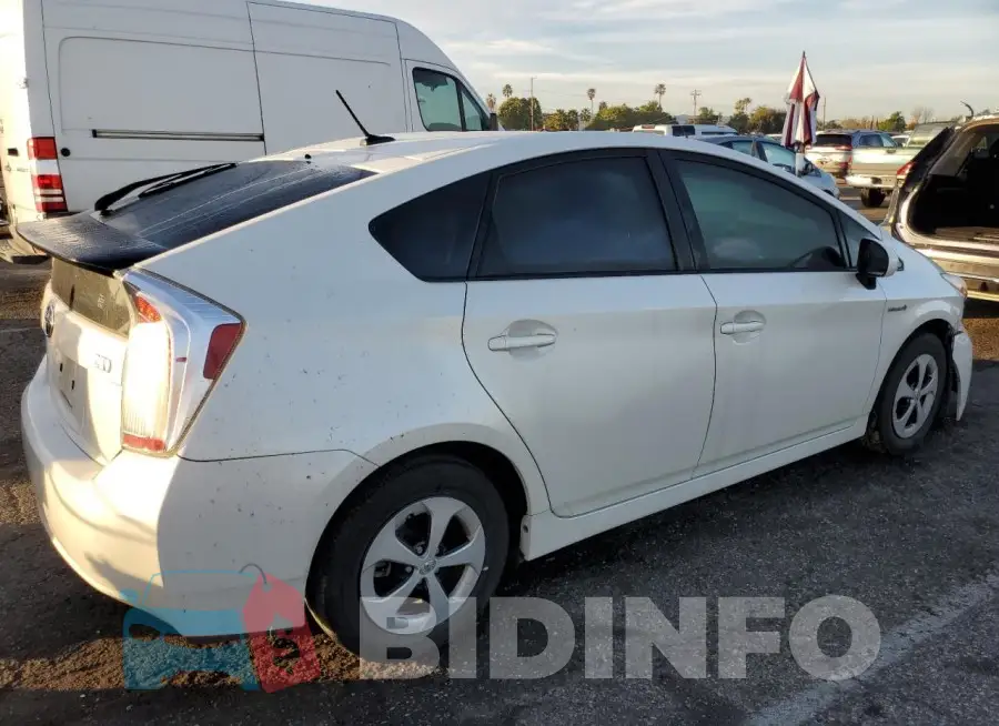 JTDKN3DU9F0468018 Photo# 3