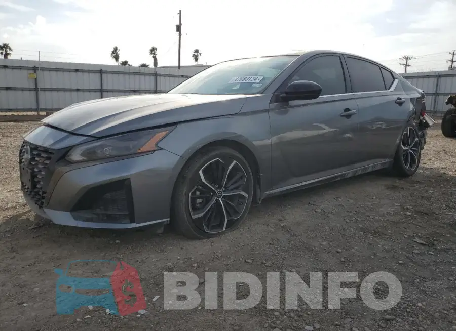 1N4BL4CV7PN328632 Photo# 1